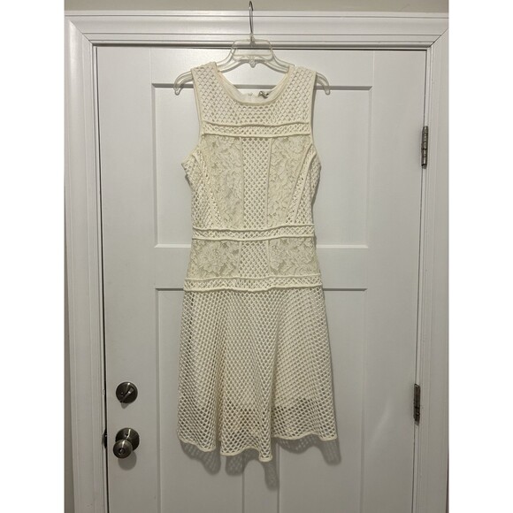 Cato Women's Ivory Cream Beige Sleeveless Lace Dress Size 14 Stretchy Modest - Picture 1 of 4